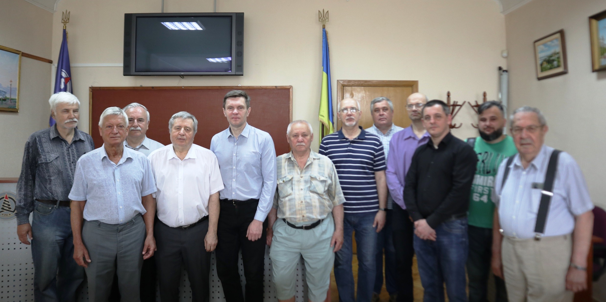 Делегація Інституту механіки ім. С.П. Тимошенка НАН України в Українському інституті сталевих конструкцій ім. В.М. Шимановського